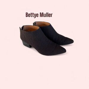 Bettye Muller Quill Wool Ankle Boots – Women’s Size 8.5, Rich Dark Shade